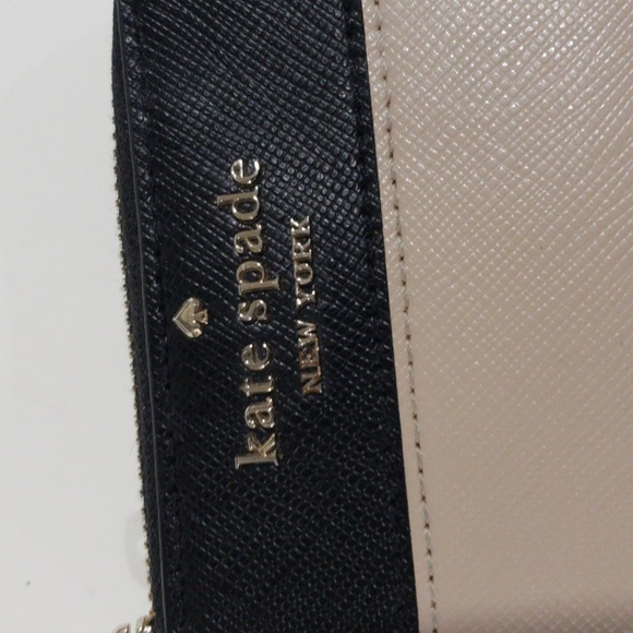 kate Spade New York Black & Tan Leather Round Zipper 6 Keys Case Holder - Women - Picture 4 of 10